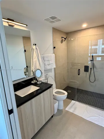 $539,000 | 225 North Miami Avenue, Unit 1604, Miami, FL 33128