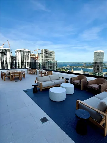 $539,000 | 225 North Miami Avenue, Unit 1604, Miami, FL 33128