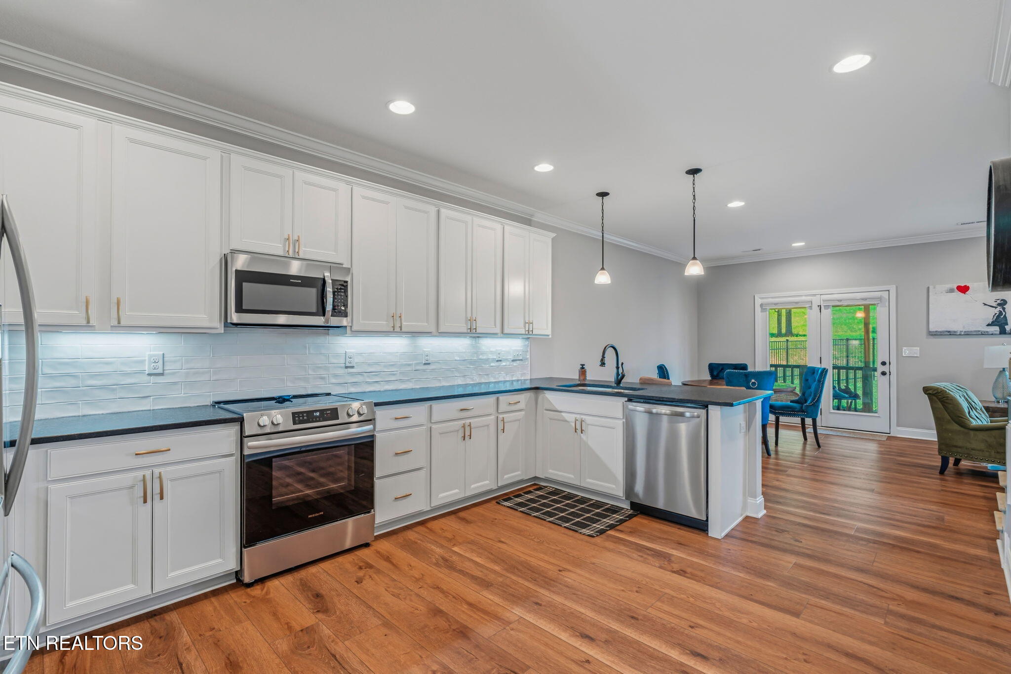 102 East Fortenberry Oak Ridge, TN 37830 - Photo 8 of 56 9-web-or-mls-102 E Fortenberry Street-6