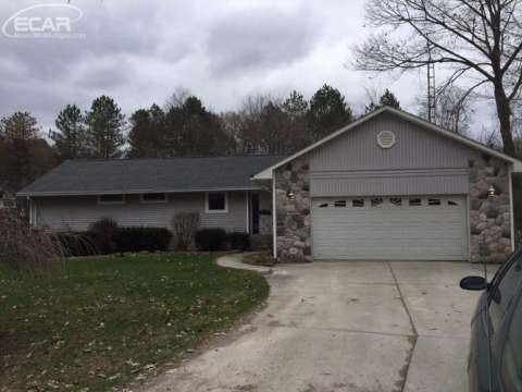 5322 North Oak Road Davison, MI 48423 - Photo 1 of 21 20446056.JPG