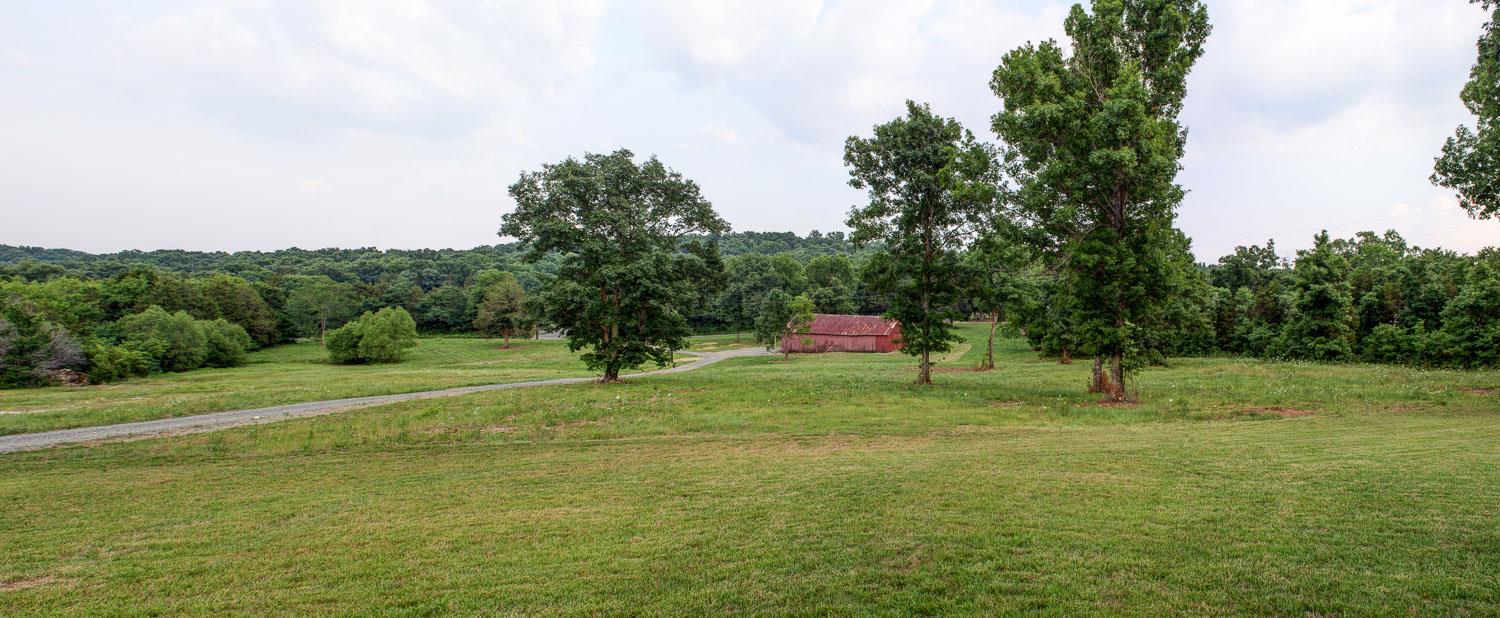 9581 Vaught Road Readyville, TN 37149 - Photo 4 of 23 Gallery Image 4