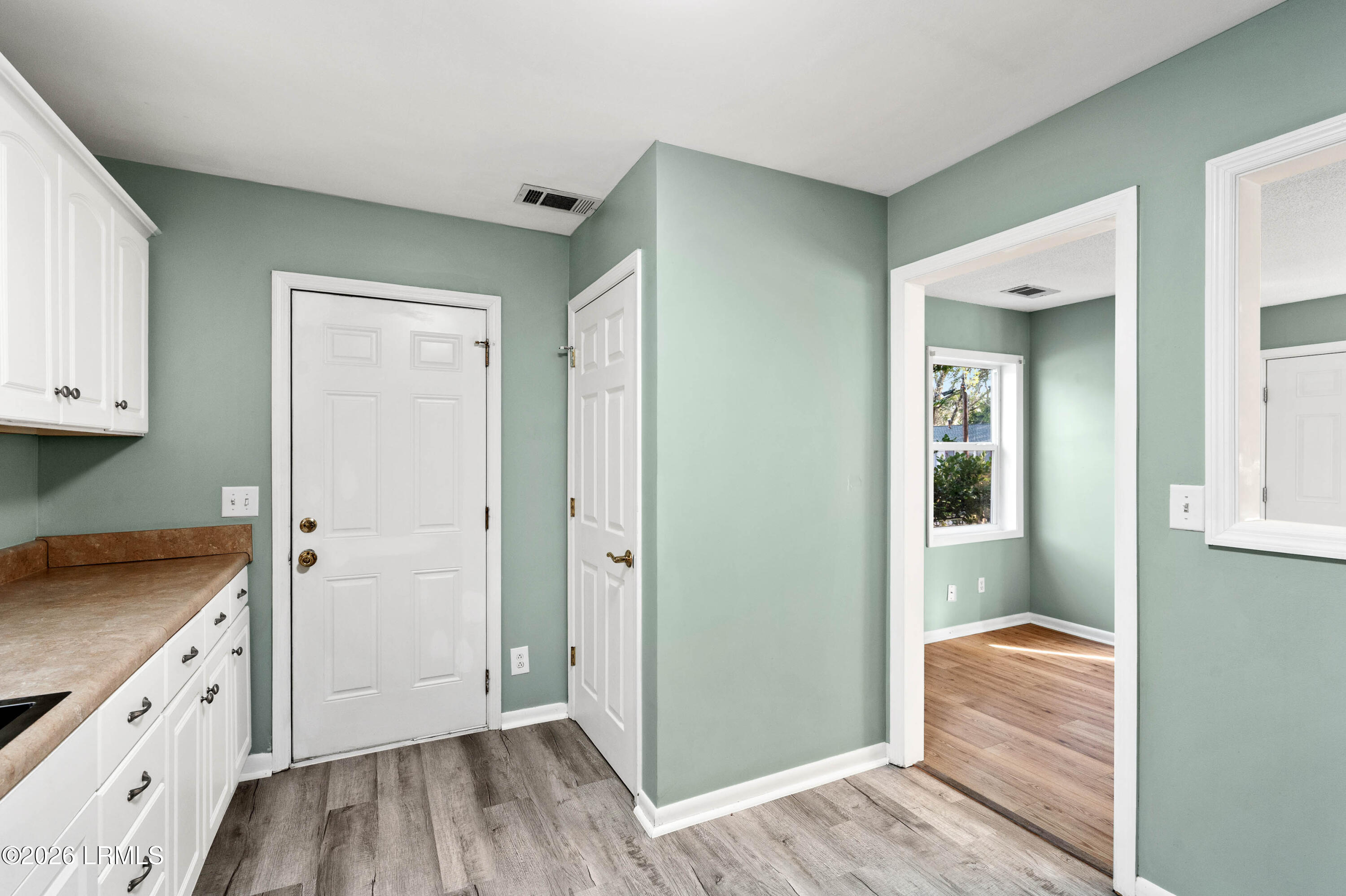 2813 Fourth Street Beaufort, SC 29902 - Photo 12 of 31 2813 4th st interior-9