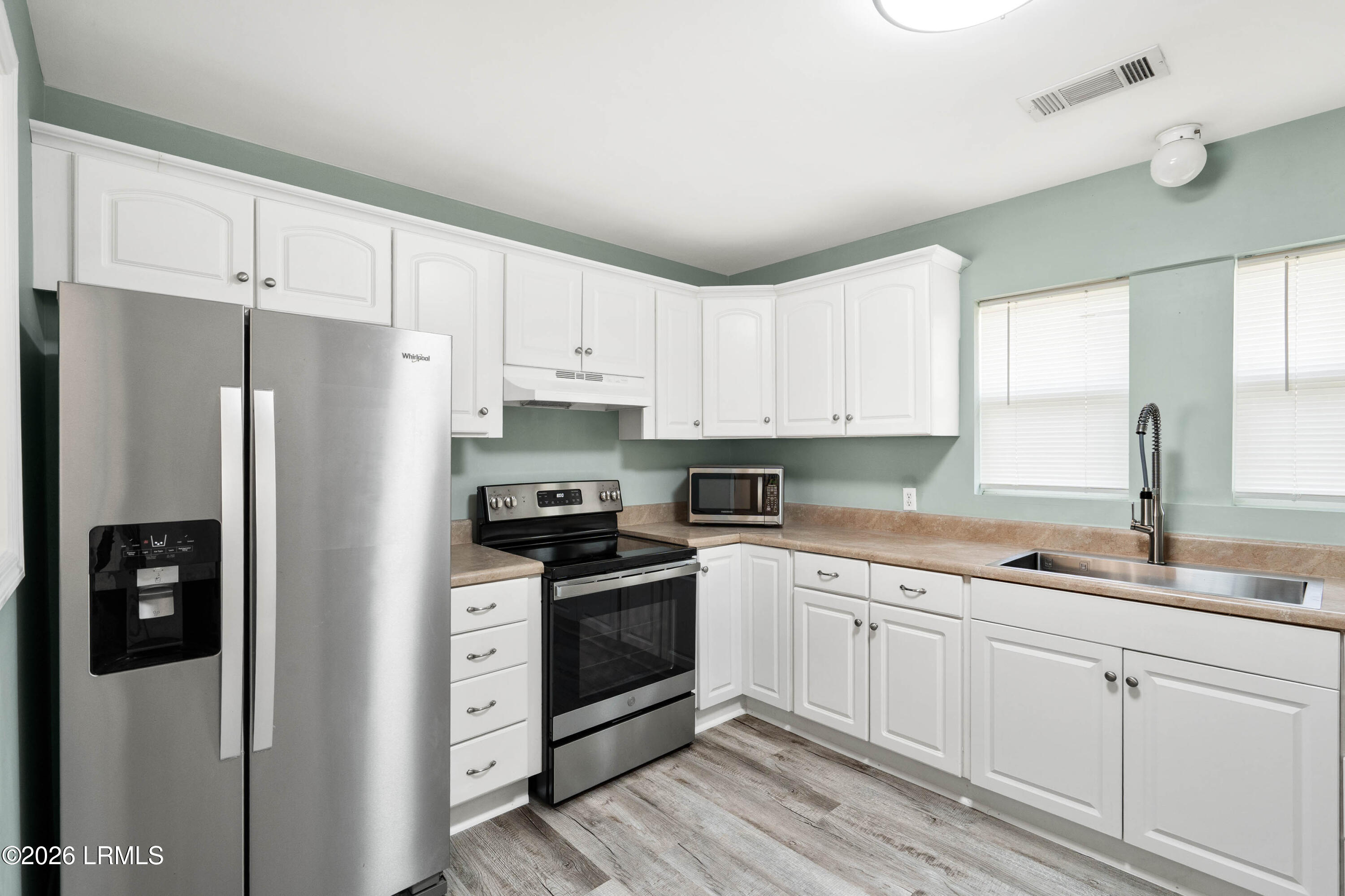 2813 Fourth Street Beaufort, SC 29902 - Photo 13 of 31 2813 4th st interior-10