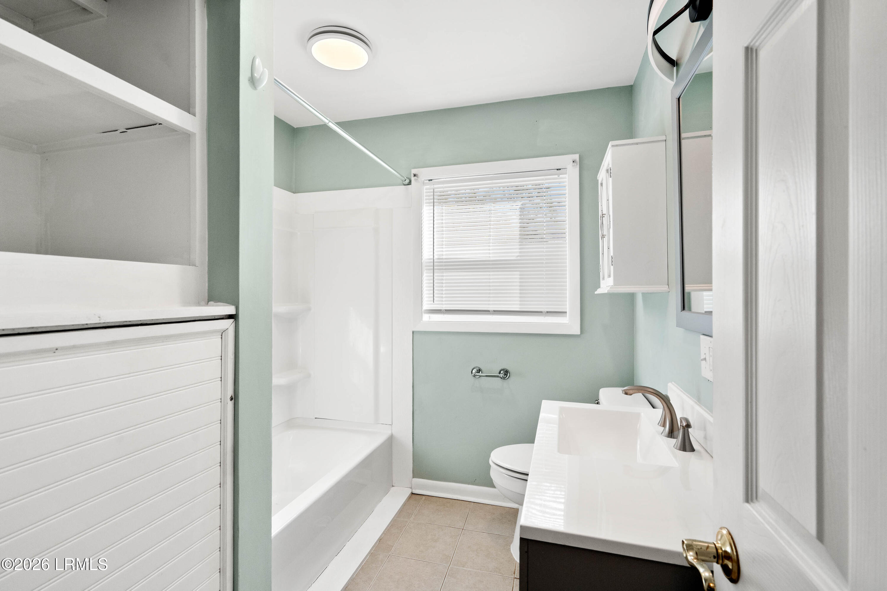 2813 Fourth Street Beaufort, SC 29902 - Photo 17 of 31 2813 4th st interior-13