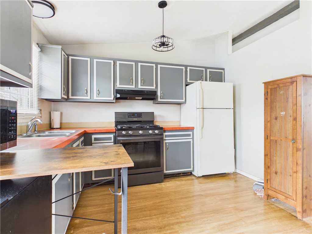 11 Meadow Street Pawtucket, RI 02860 - Photo 7 of 27