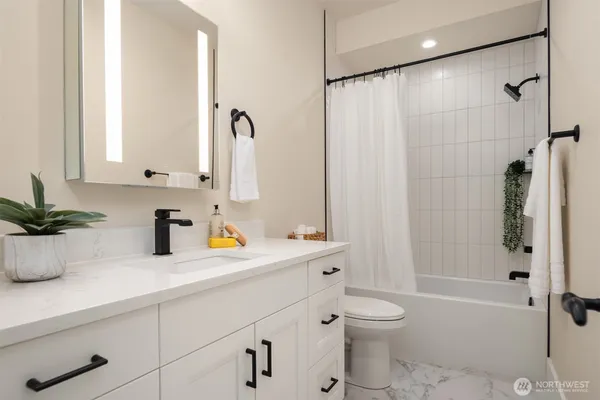 $1,200,000 | 31226 Northeast 114th Street, Carnation, WA 98014