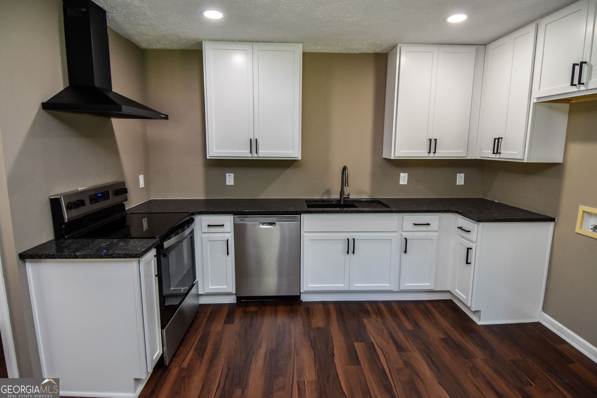 1538 Spring Valley Circle Griffin, GA 30223 - Photo 7 of 34
