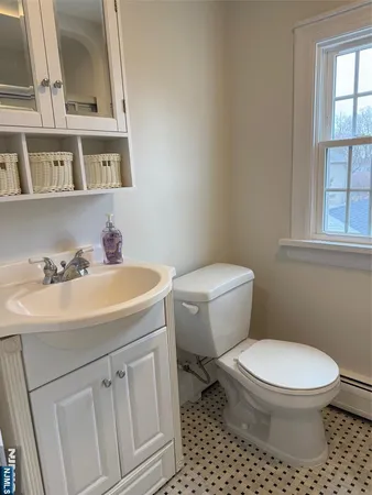 $3,200 | 374 Kingston Street, Wyckoff, NJ 07481