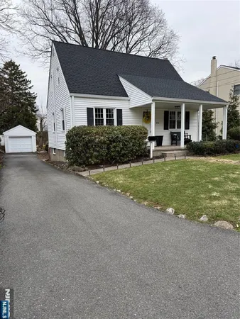 $3,200 | 374 Kingston Street, Wyckoff, NJ 07481