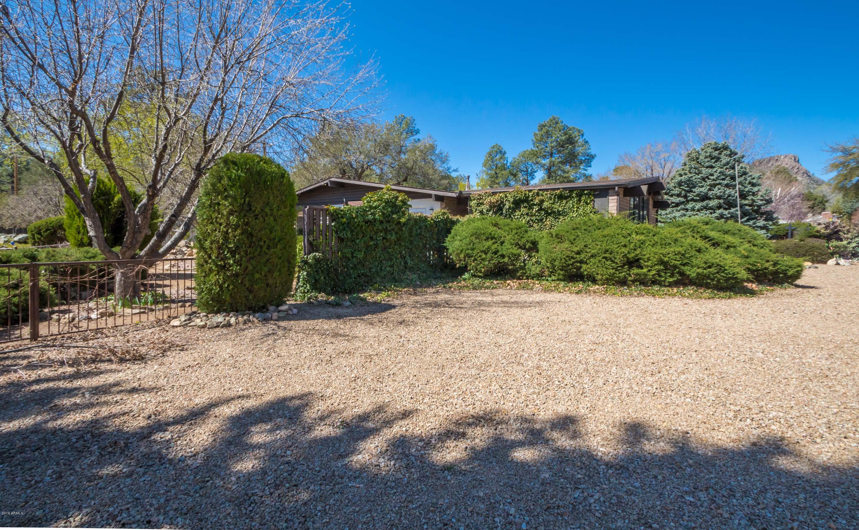 1707 Meadowbrook Road Prescott, AZ 86303 - Photo 2 of 16 Front Side of House