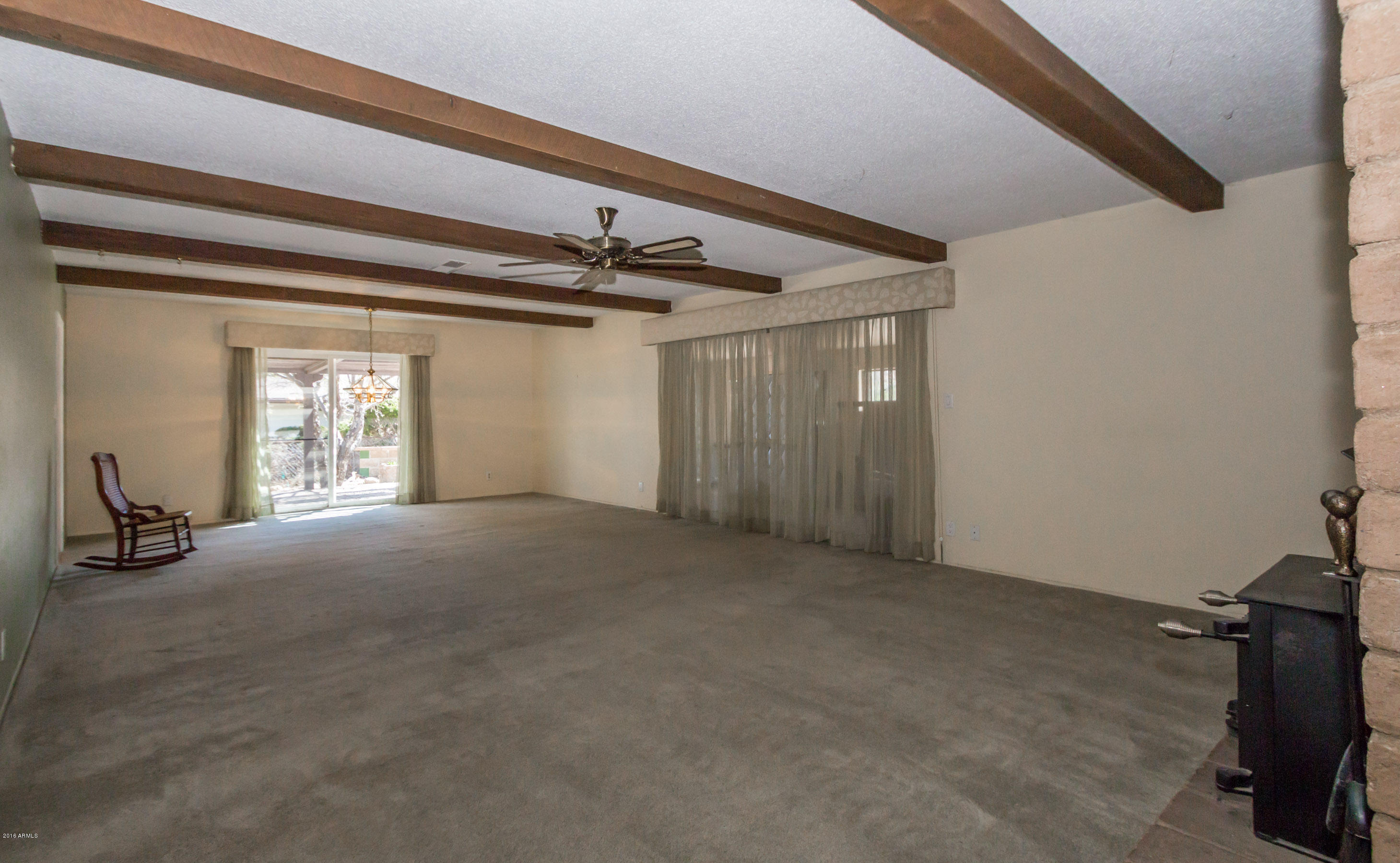 1707 Meadowbrook Road Prescott, AZ 86303 - Photo 4 of 16 Living room and dining