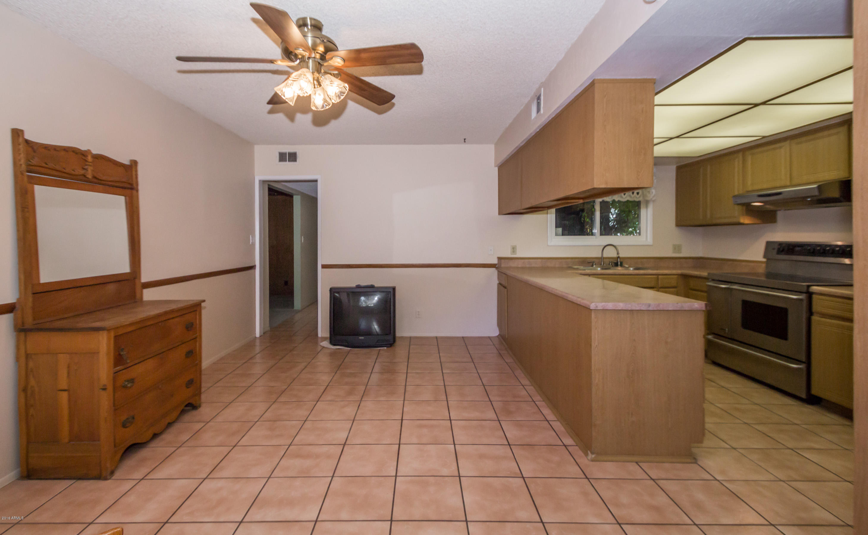 1707 Meadowbrook Road Prescott, AZ 86303 - Photo 6 of 16 kitchen dining