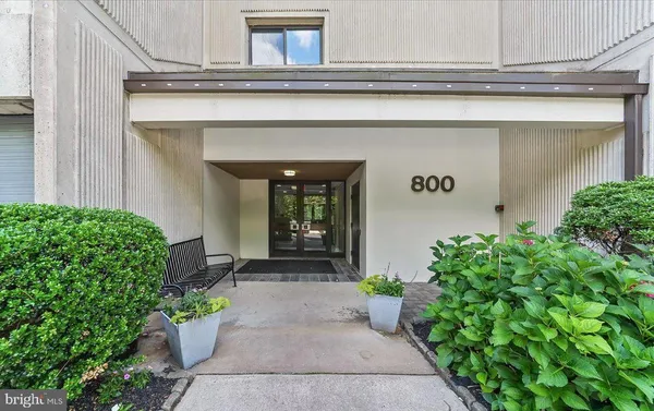 $254,900 | 800 Avondale Road, Unit 2K, Wallingford, PA 19086