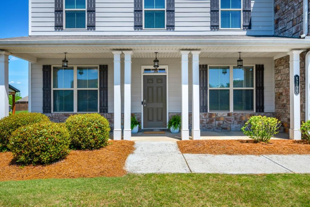 5250 Meridian Pass Cumming, GA 30028 - Photo 2 of 34