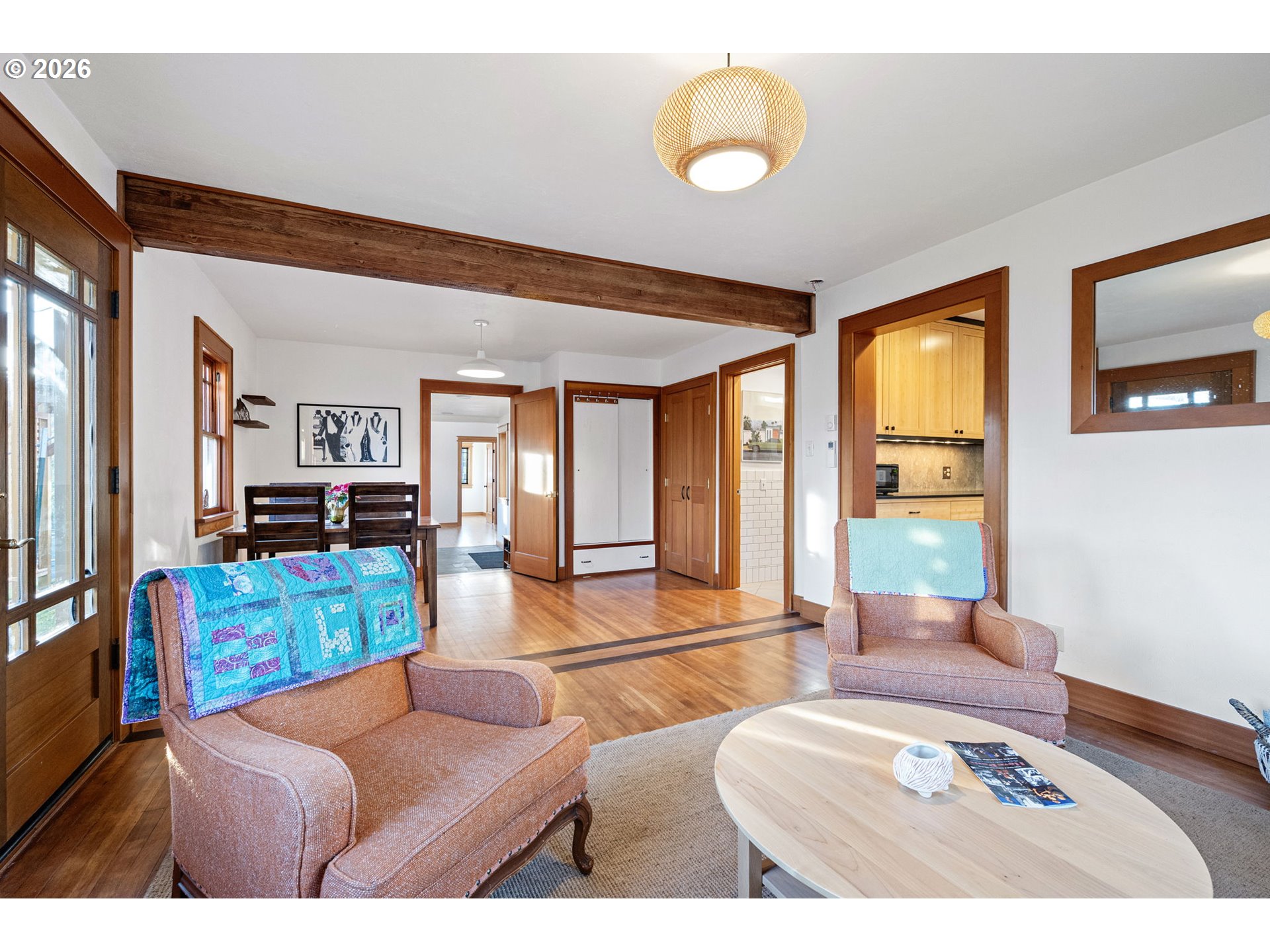 916 G Street Springfield, OR 97477 - Photo 8 of 48 Living Room