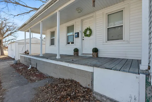 $135,000 | 205 East Oak Street, Fairbury, IL 61739