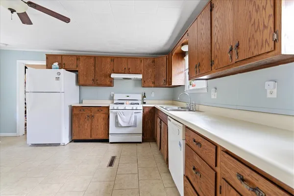 $135,000 | 205 East Oak Street, Fairbury, IL 61739