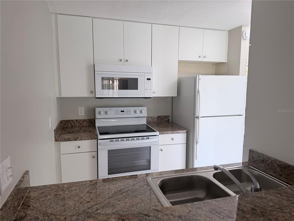 141 Fernery Road, Unit A204 Lakeland, FL 33809 - Photo 7 of 24