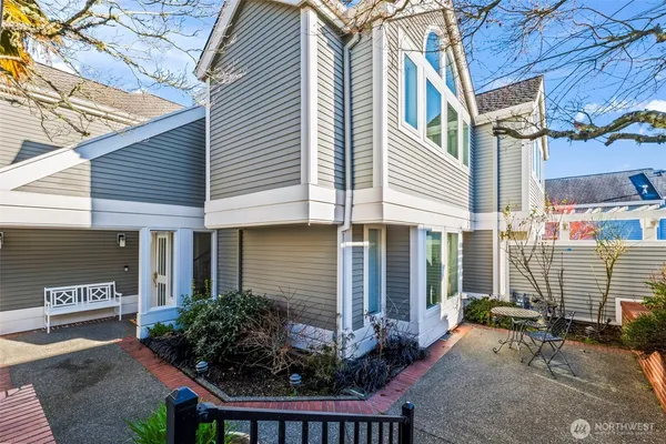 $2,900,000 | 3503 Harborview Drive, Unit 2, Gig Harbor, WA 98335