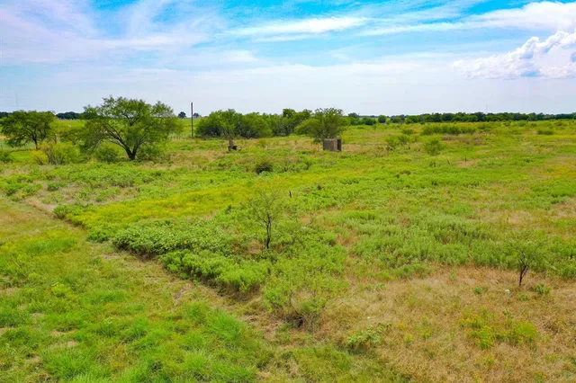 $184,483 | 12.34-acres 12.34-acres 199th Highway, Jacksboro, TX 76458