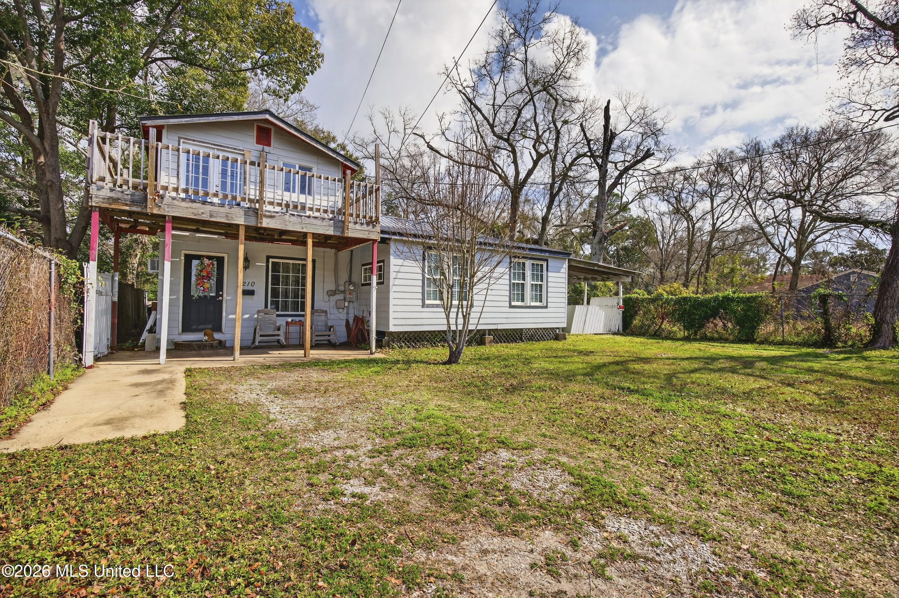 2210 8th Street Pascagoula, MS 39567 - Photo 2 of 31 IMG_8217