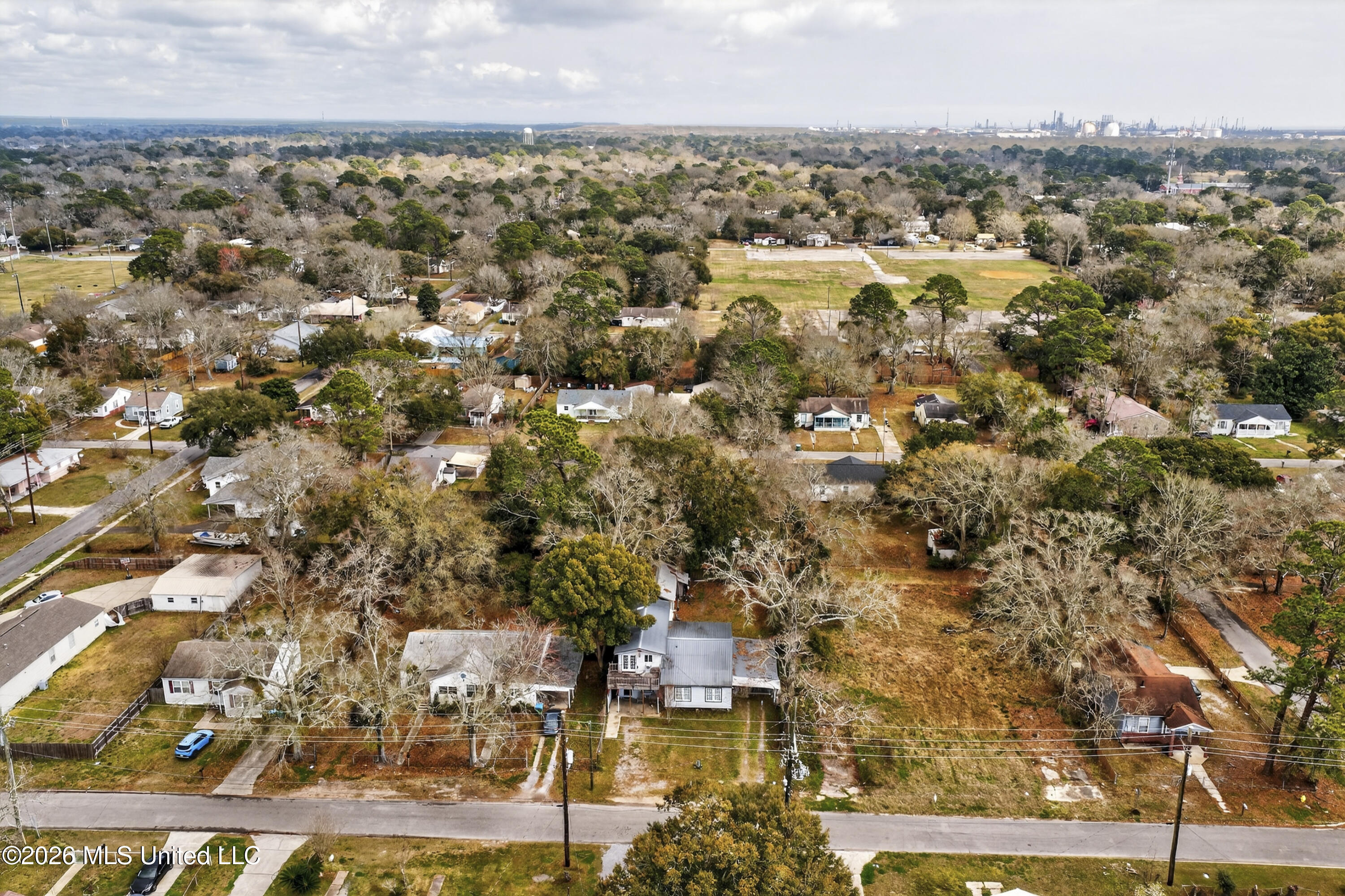 2210 8th Street Pascagoula, MS 39567 - Photo 27 of 31 IMG_8242