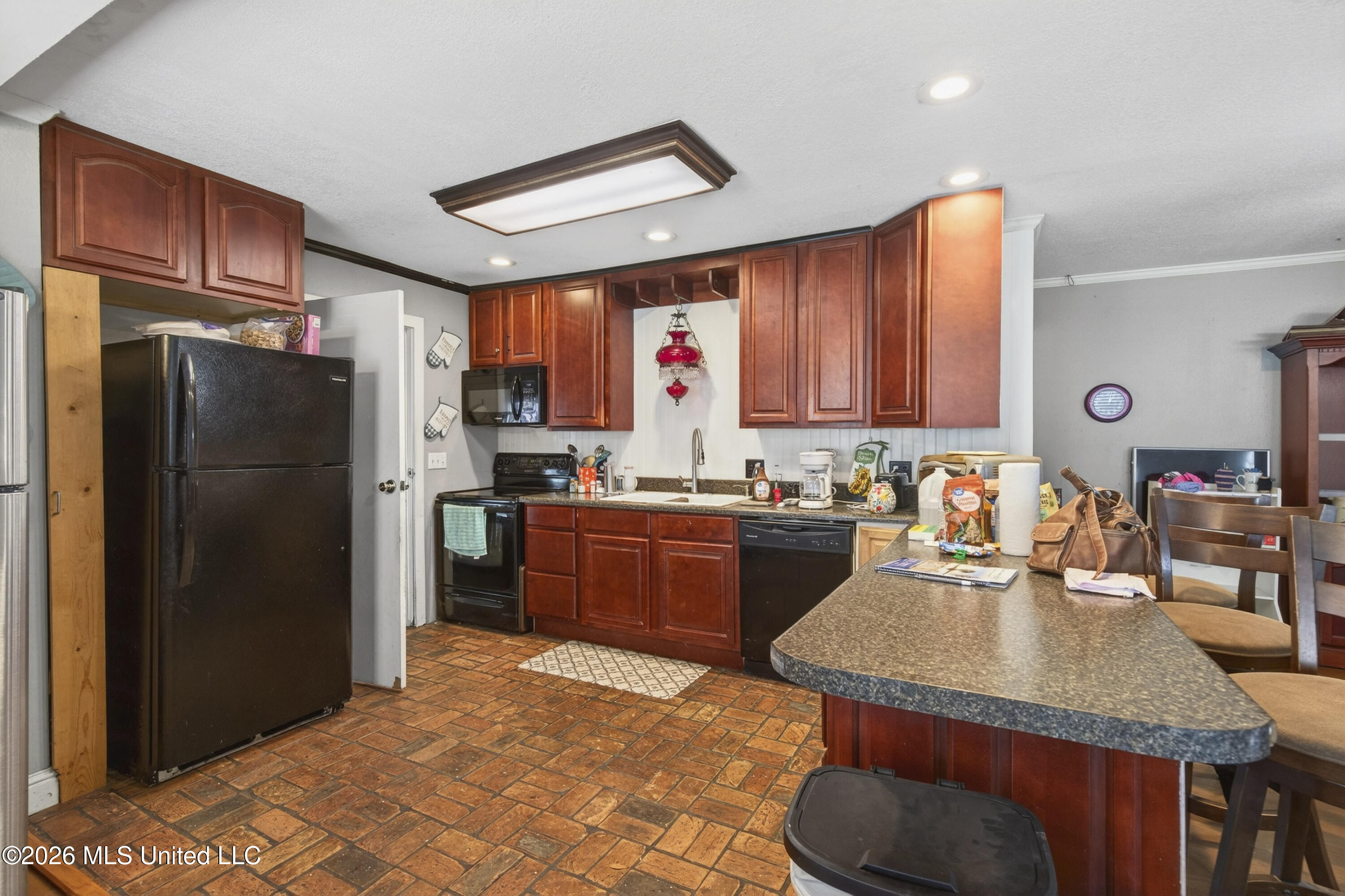 2210 8th Street Pascagoula, MS 39567 - Photo 8 of 31 IMG_8221