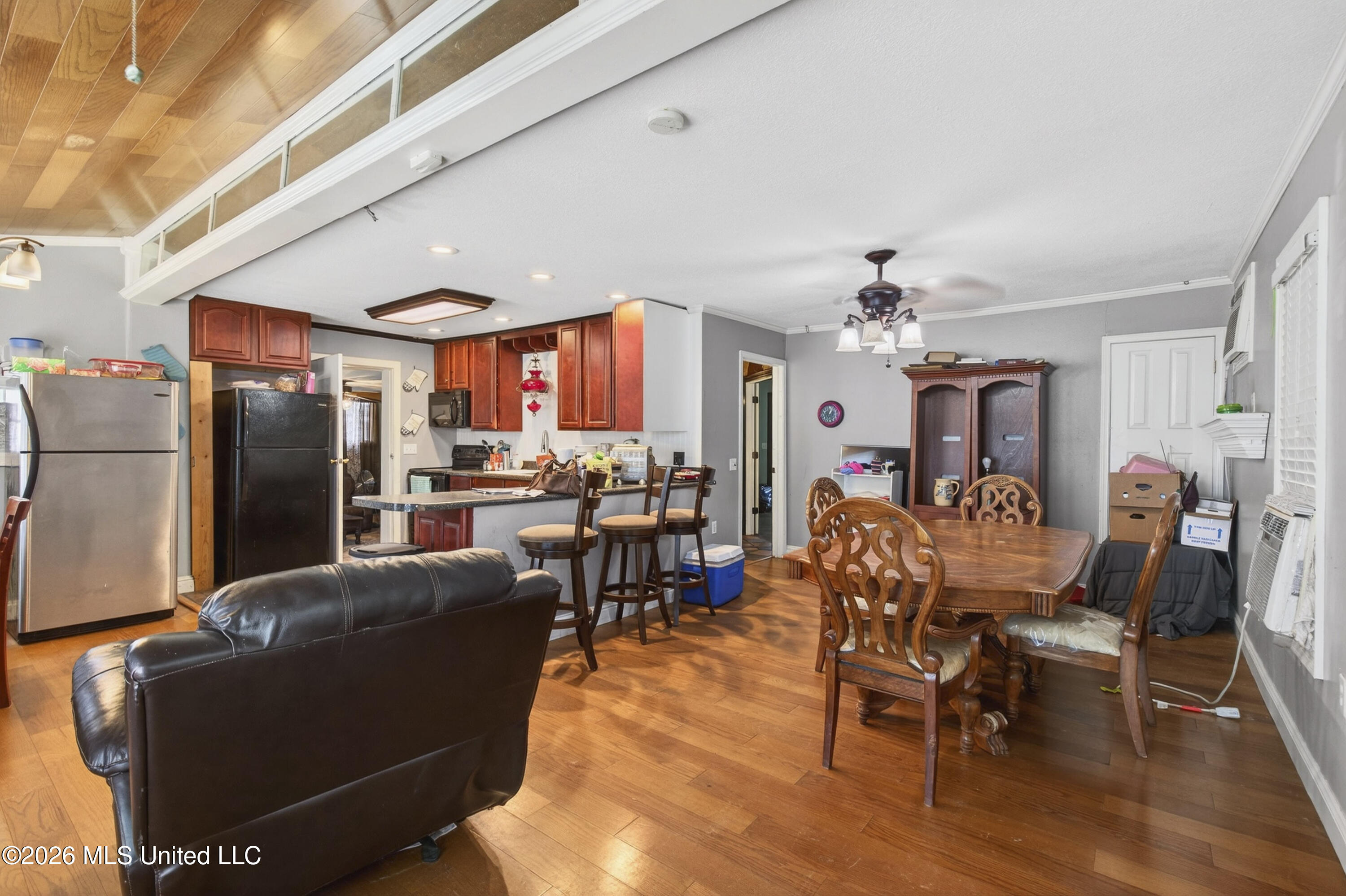 2210 8th Street Pascagoula, MS 39567 - Photo 10 of 31 IMG_8224