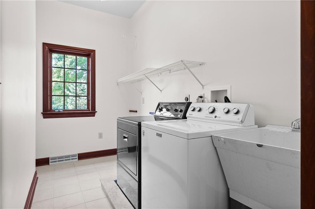 1060 Fox Chapel Road Pittsburgh, PA 15238 - Photo 24 of 50 Convenient 1st floor laundry
