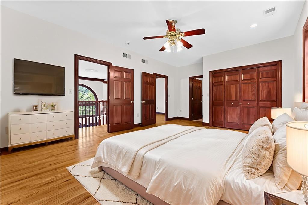 1060 Fox Chapel Road Pittsburgh, PA 15238 - Photo 32 of 50 2nd bedroom closest to the primary suite