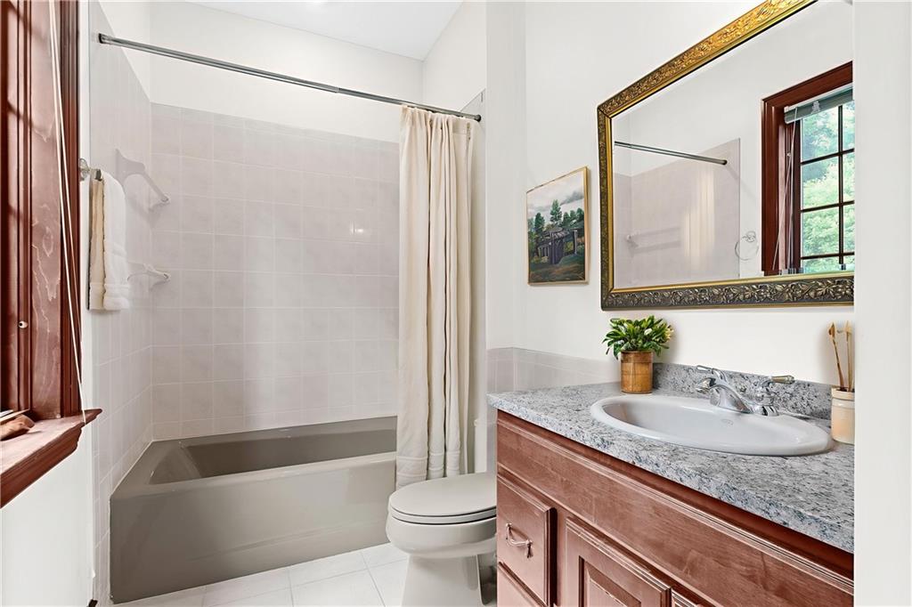 1060 Fox Chapel Road Pittsburgh, PA 15238 - Photo 35 of 50 Ensuite bath attached to the 3rd bedroom