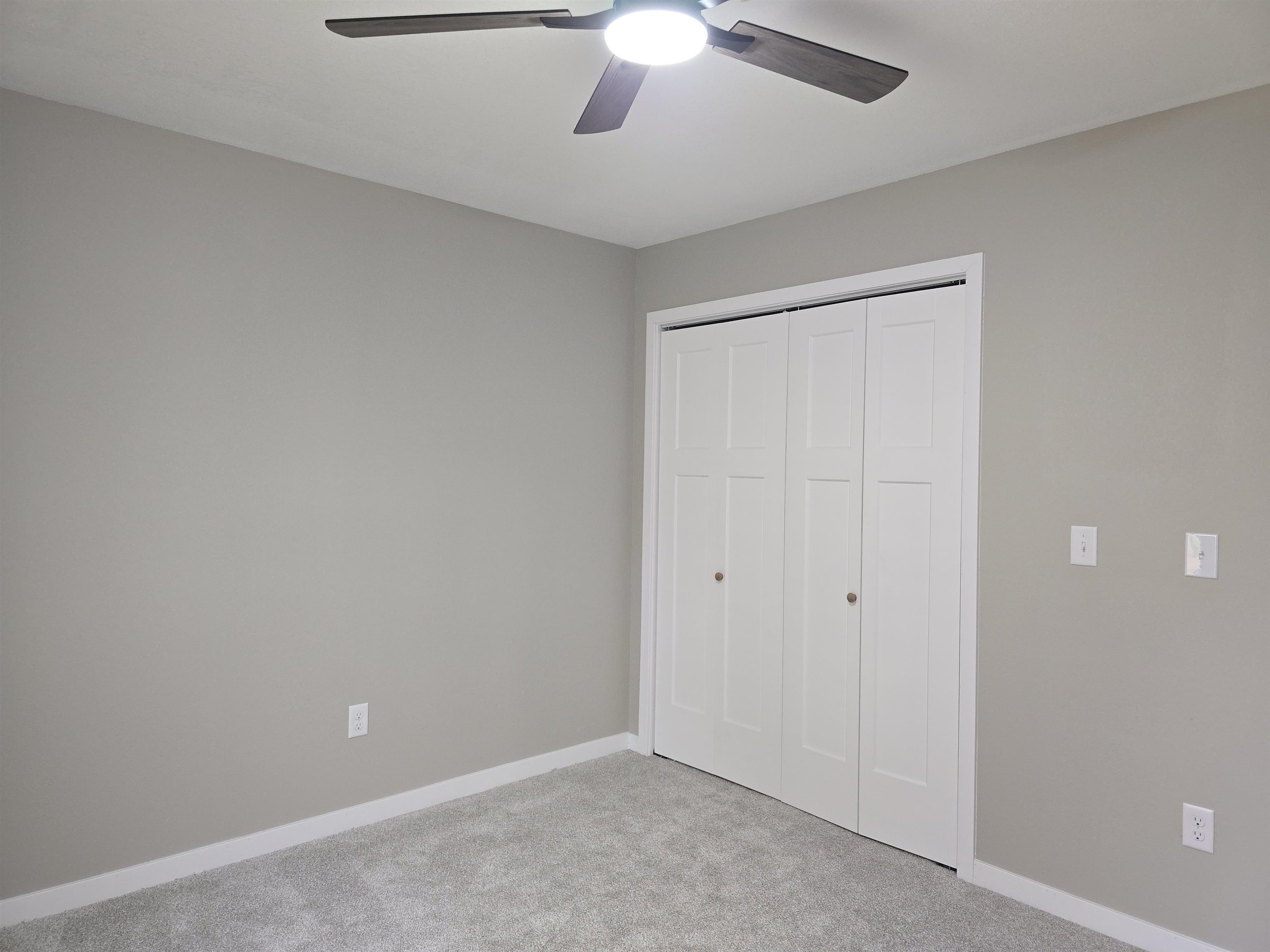 1005 Augusta Road Carthage, IL 62321 - Photo 15 of 20