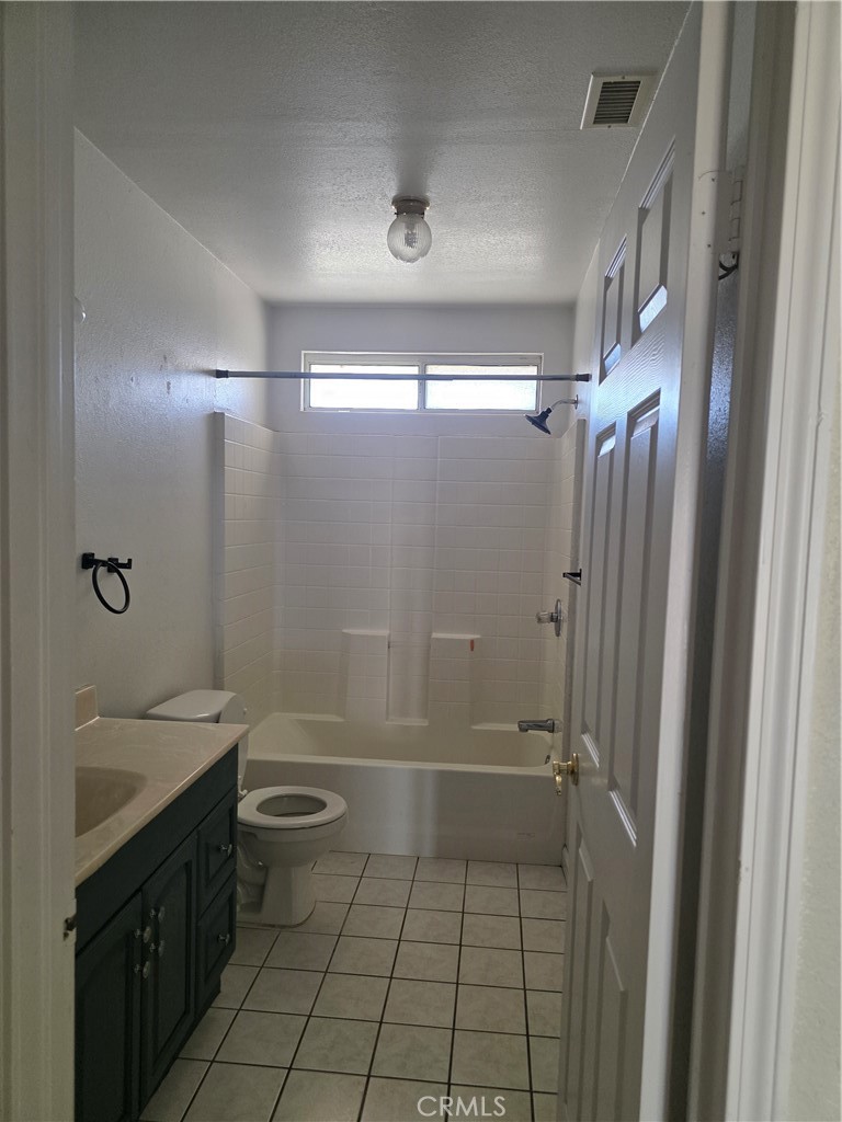 11380 El Esteban Road Phelan, CA 92371 - Photo 11 of 14 Full Hall Bathroom