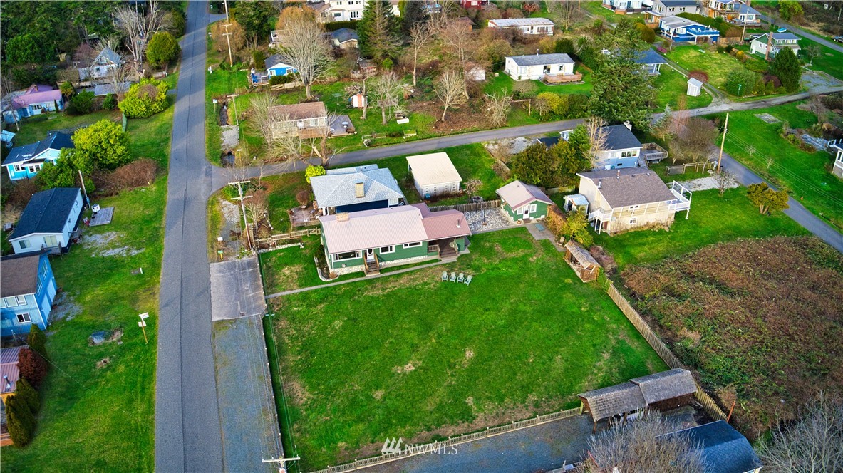 674 South Beach Road Point Roberts, WA 98281 - Photo 3 of 19