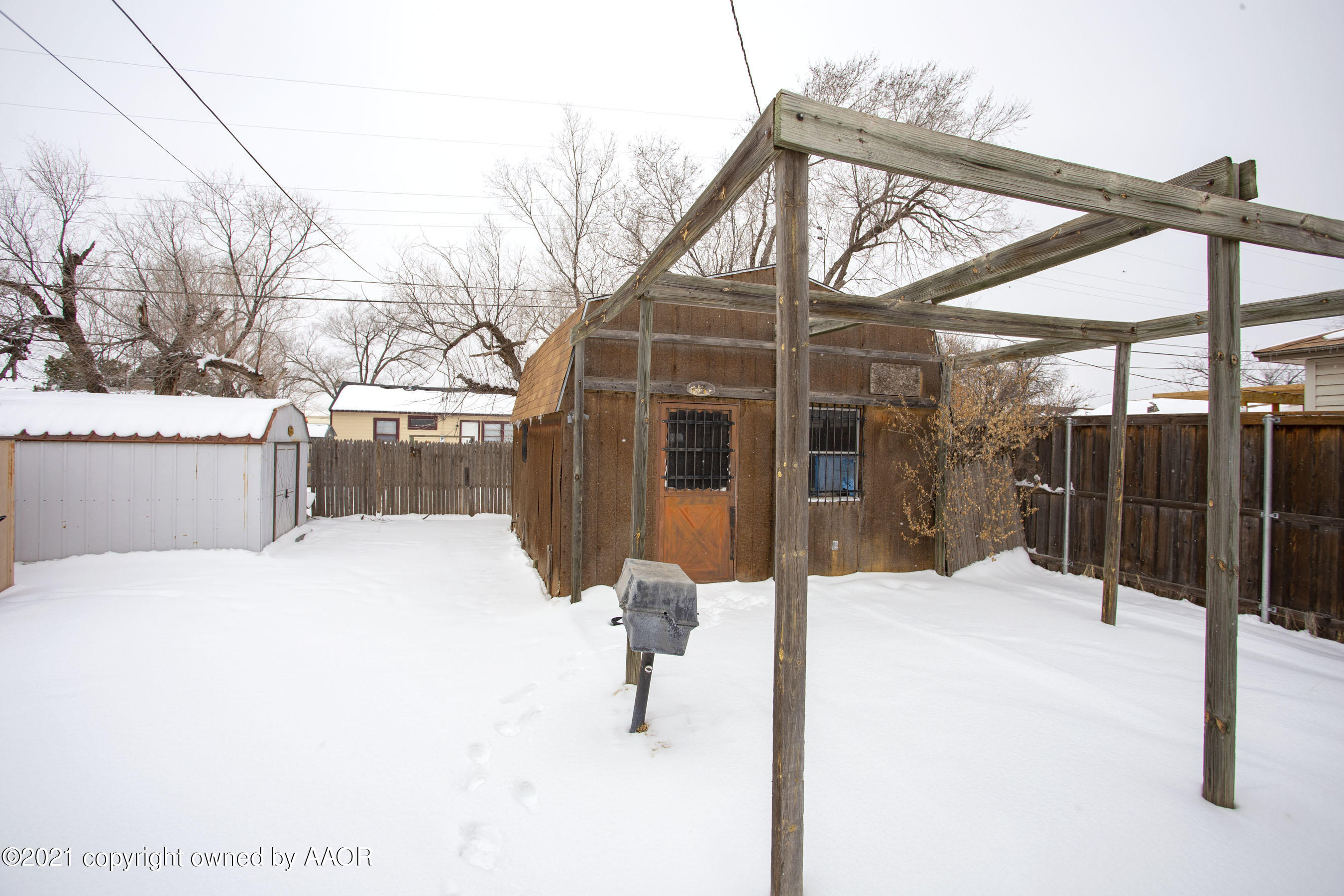 4312 South Monroe Street Amarillo, TX 79110 - Photo 13 of 18 a view of a house with a outdoor space