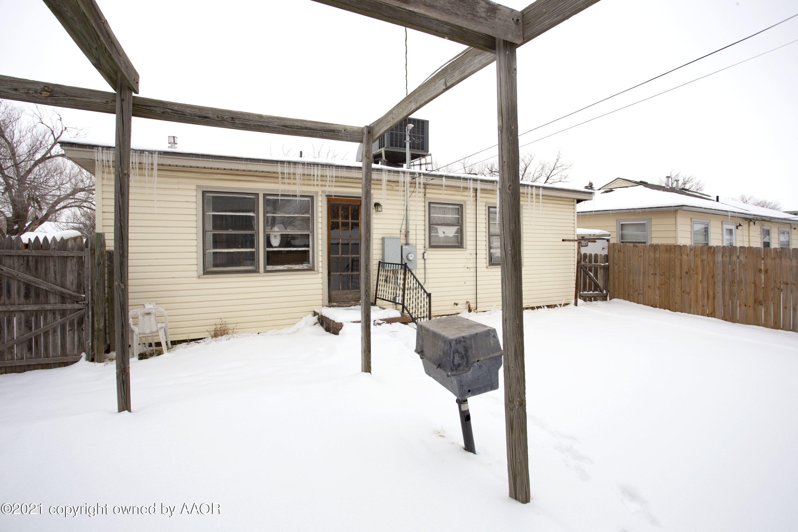 4312 South Monroe Street Amarillo, TX 79110 - Photo 18 of 18 a backyard of a house with seating space