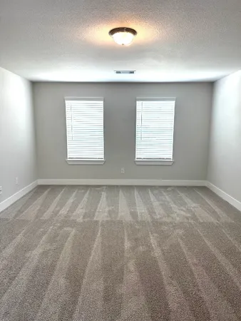 $2,700 | 359 Twin Lakes Boulevard West, West Columbia, TX 77486