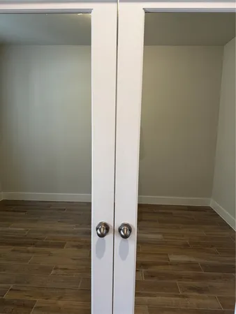 $2,700 | 359 Twin Lakes Boulevard West, West Columbia, TX 77486