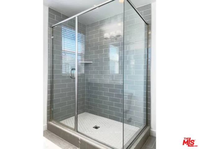 $3,695 | 7105 Tampa Avenue, Unit 7101, Reseda, CA 91335