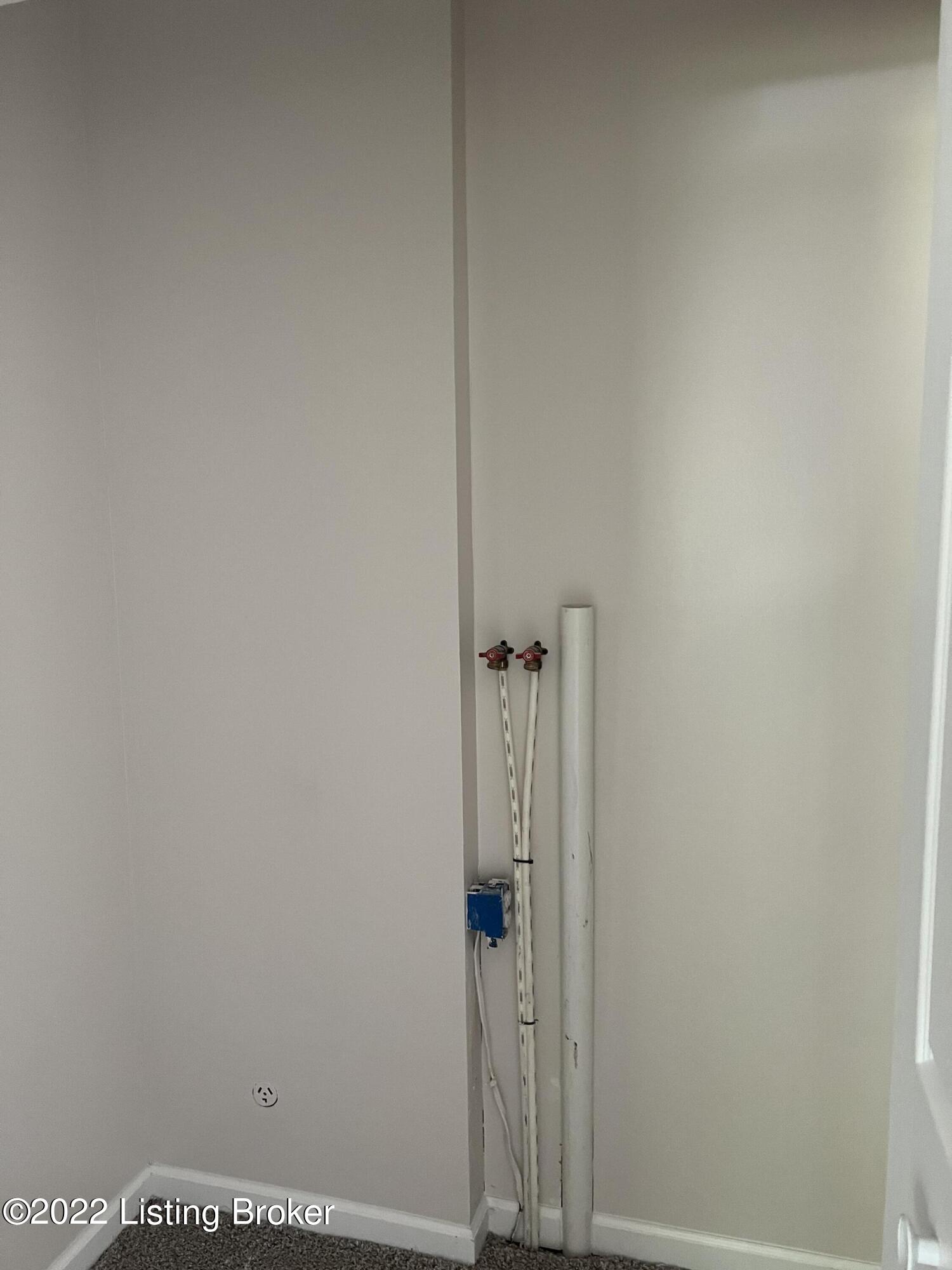 208 Glenview Road Louisville, KY 40229 - Photo 20 of 29 Laundry Closet on the first floor