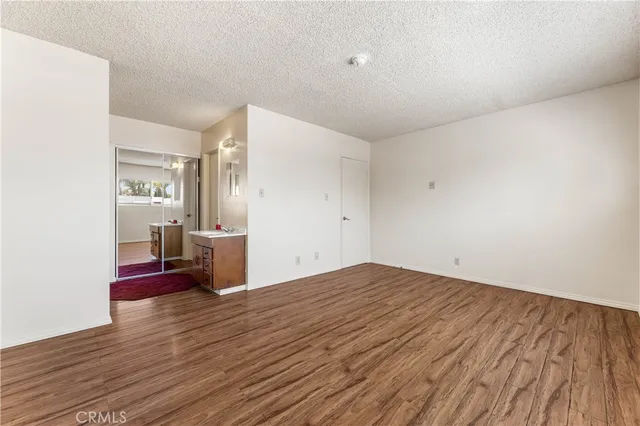 a view of bathroom with bathtub and toilet