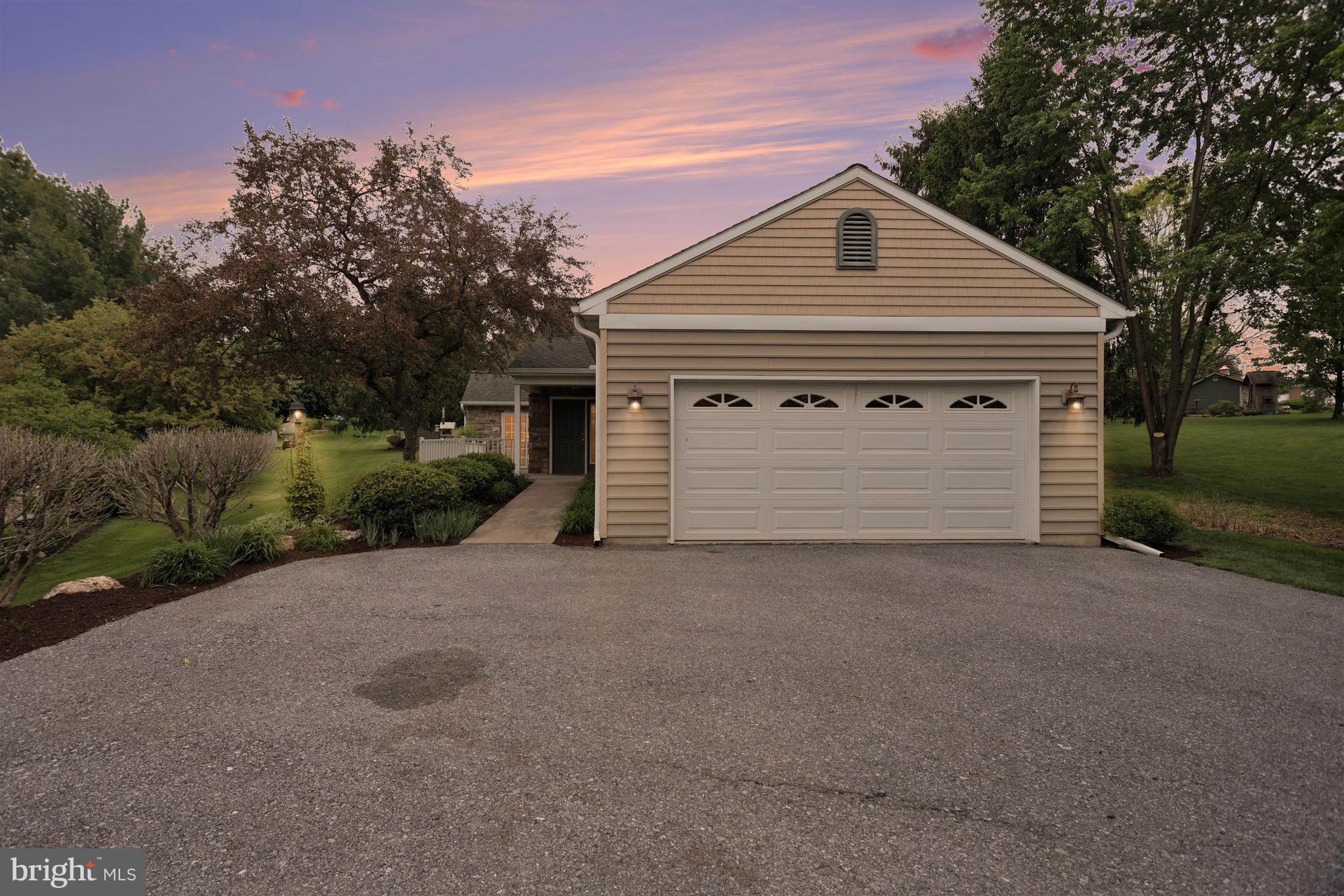 51 Troy Drive Lititz, PA 17543 - Photo 4 of 42