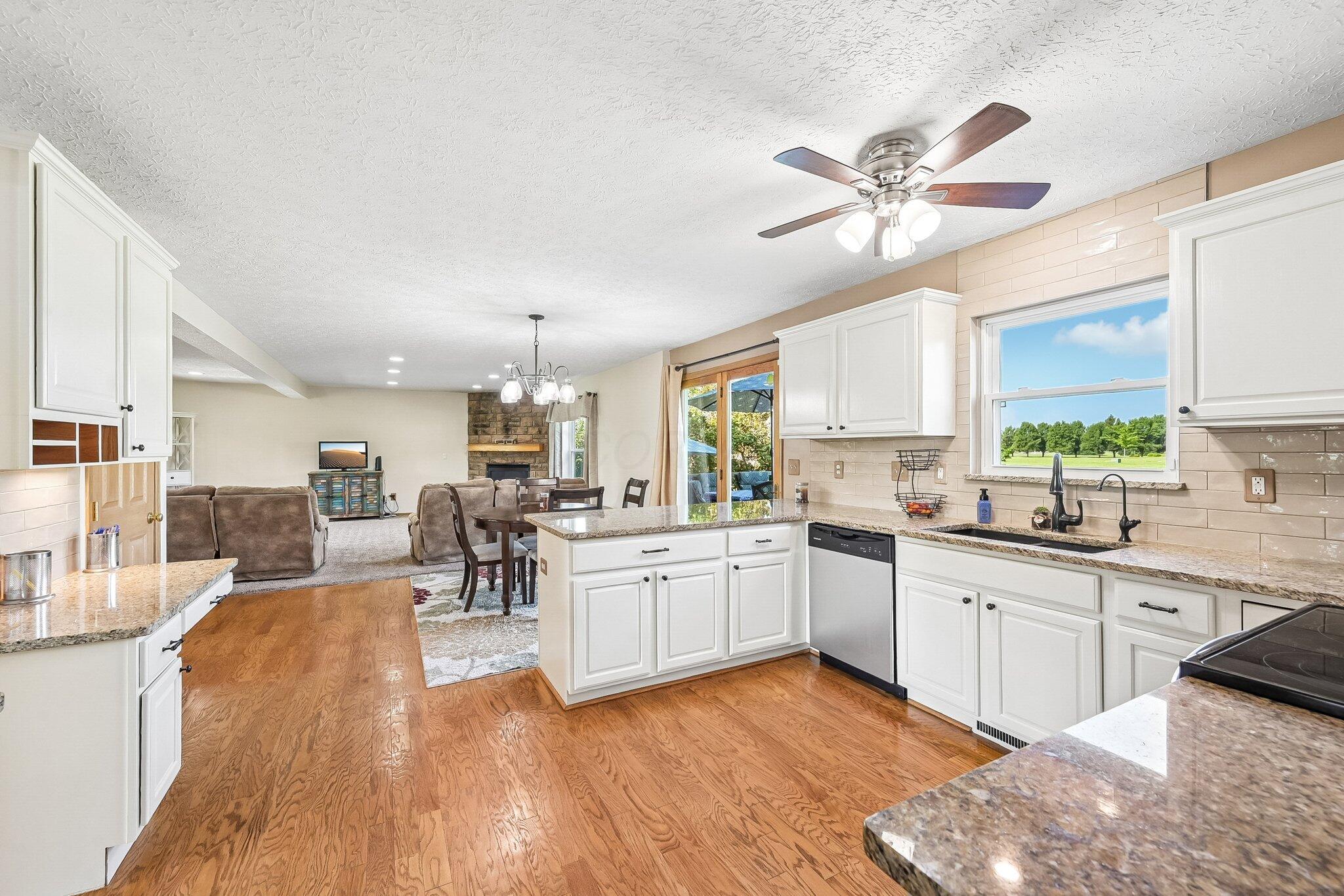 12417 Bulen-Pierce Road Lockbourne, OH 43137 - Photo 25 of 129 Kitchen