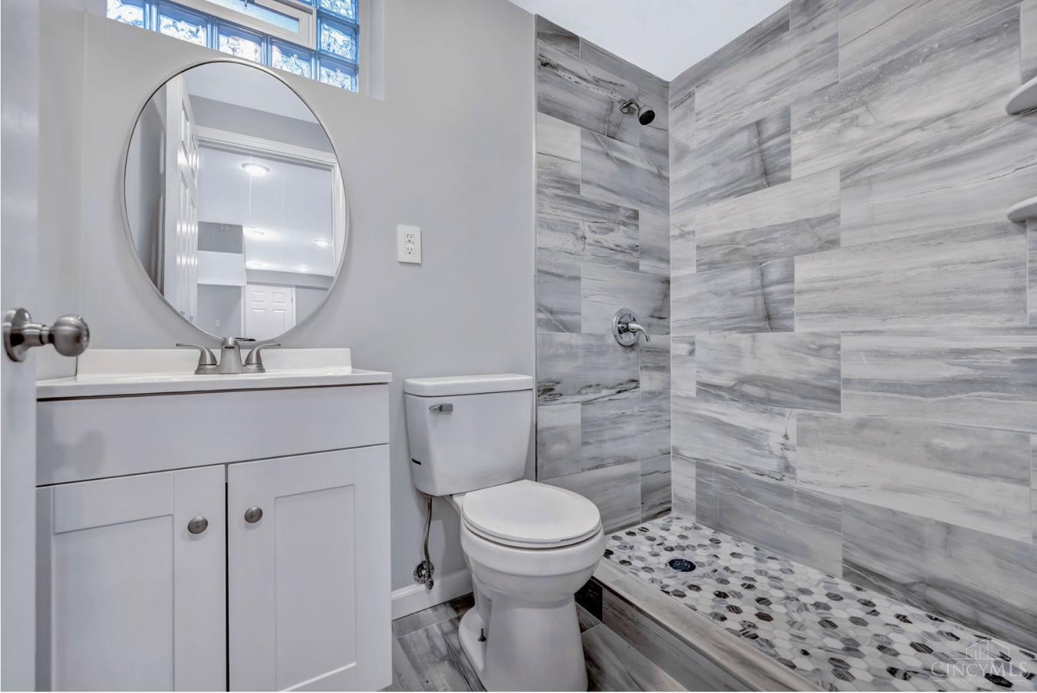 4284 Foley Road Cincinnati, OH 45205 - Photo 24 of 34