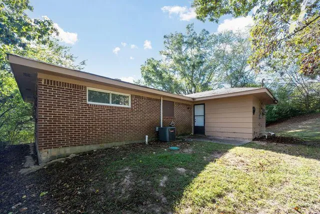 $240,000 | 5041-5043 Shoals Lane, Chattanooga, TN 37416