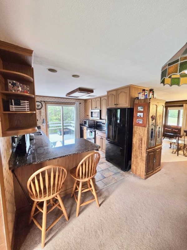 303 Middle Road Portsmouth, RI 02871 - Photo 8 of 32