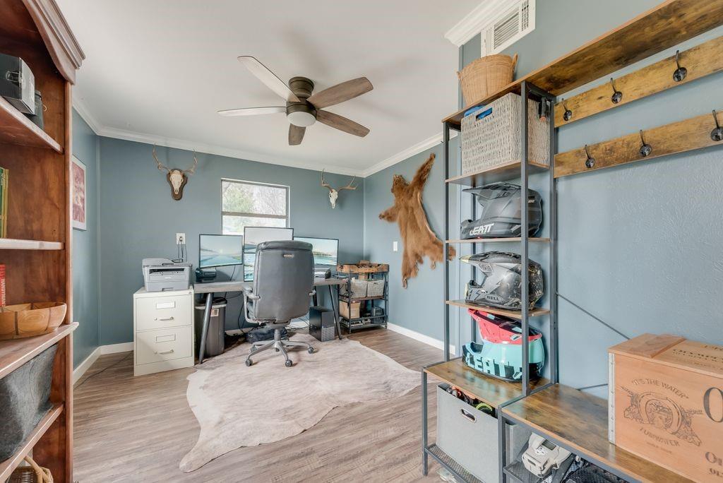 170 County Road 3326 Emory, TX 75440 - Photo 24 of 40 Downstairs office
