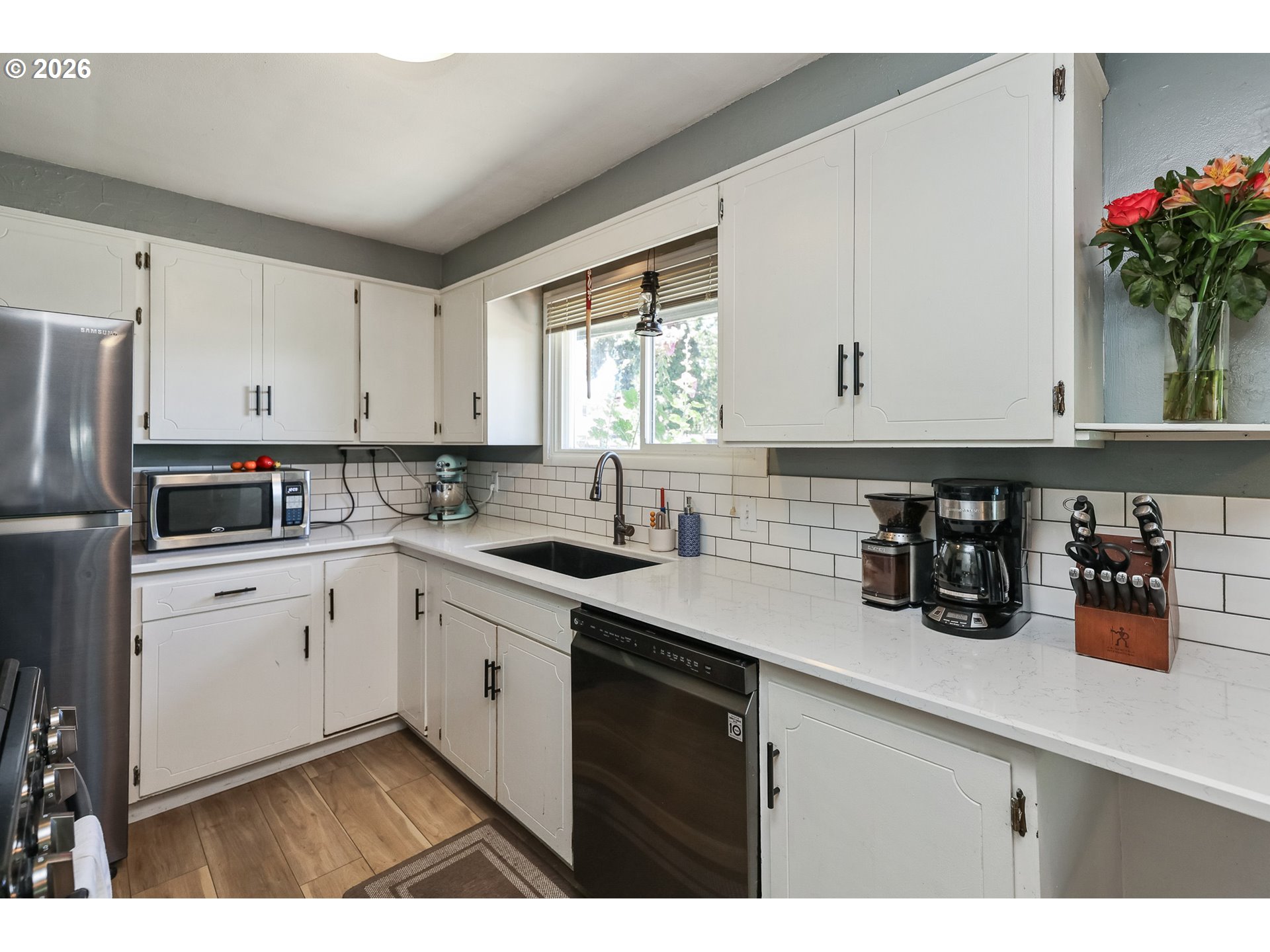 1720 Grove Street Eugene, OR 97404 - Photo 8 of 29