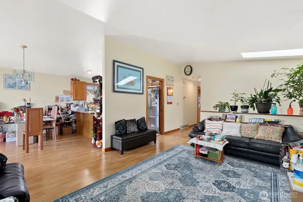 $880,000 | 5233 33rd Avenue South, Seattle, WA 98118