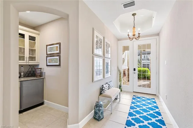 a very nice looking room with windows